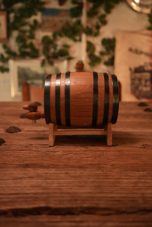 Barrel with Stand